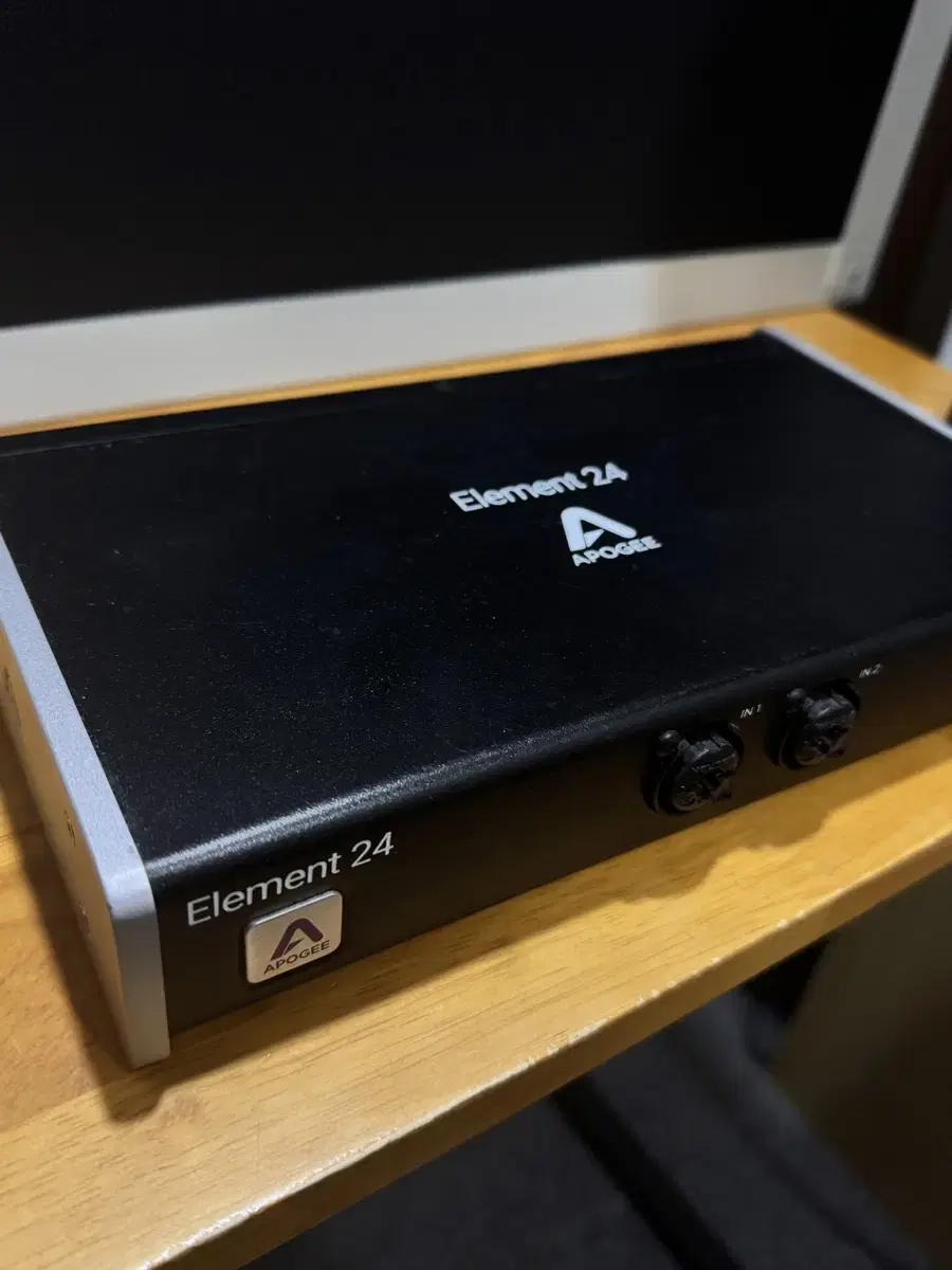 Apogee Element 24 오디오 인터페이스 판매합니다 !